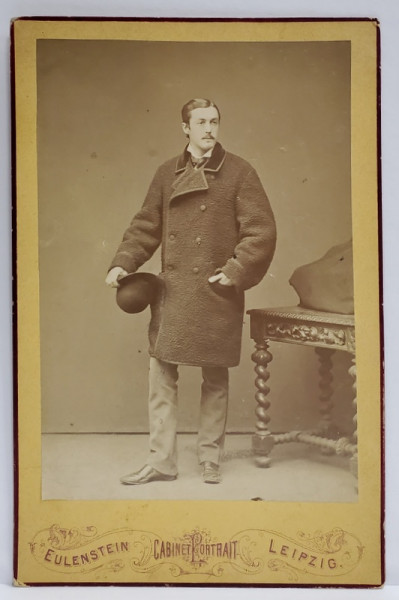 FOTOGRAF EULENSTEIN , LEIPZIG , DOMN CU PALTON IN STUDIO , FOTOGRAFIE CABINET ,  1874