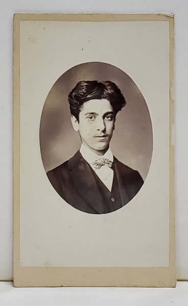 FOTOGRAF FRANZ DUSCHEK (?) , ADOLESCENT , FOTOGRAFIE TIP C.D.V. , MEDALION IN RELIEF , 1871