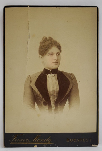 FOTOGRAF FRANZ MANDY , BUCURESTI , TANARA IN STUDIO , FOTOGRAFIE CABINET , CCA. 1900