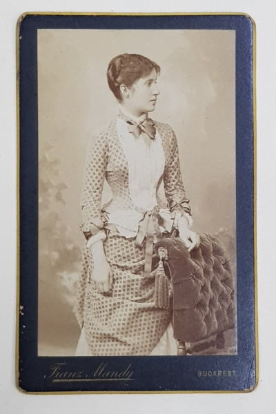 FOTOGRAF FRANZ MANDY , TANARA LANGA FOTOLIU , FOTOGRAFIE TIP C.D.V.