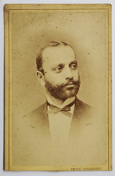 FOTOGRAF FRITZ LUCKHARDT , VIENA , DOMN CU BARBA SI PAPION , FOTOGRAFIE TIP C.D.V. , SFARSITUL SEC. XIX
