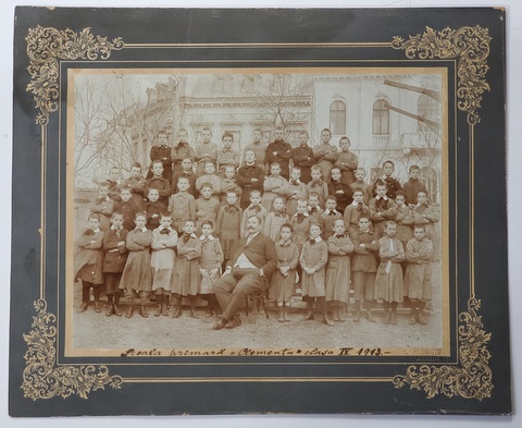FOTOGRAF HR. DURATZO , ELEVII CLASEI A IV -A , POZA DE GRUP ,  SCOALA '' CLEMENTA '' ( VIITOAREA SCOALA 19 )  , BUCURESTI , 1913