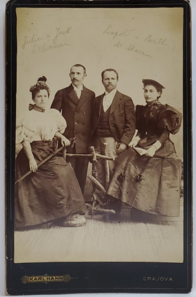 FOTOGRAF KARL HAHN , CRAIOVA , FAMILIILE DR, MARCU si SILBERMAN , POZA DE GRUP , FOTOGRAFIE CABINET , CCA. 1900
