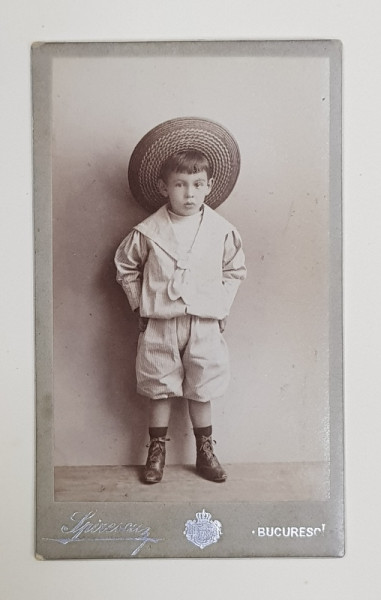 Funds birth Laptop FOTOGRAF SPIRESCU , BUCURESTI , COPIL CU PALARIE DE PAIE , FOTOGRAFIE TIP C.D.V. , DATATA 1899 Funds birth Laptop FOTOGRAF SPIRESCU , BUCURESTI , COPIL CU PALARIE DE PAIE , FOTOGRAFIE TIP C.D.V. , DATATA 1899