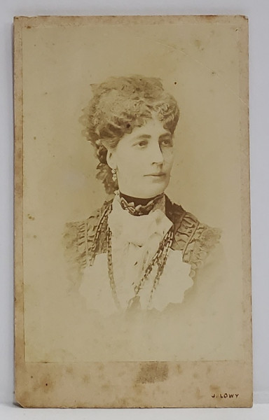FOTOGRAFIE C.D.V. , STUDIO J. LOWY , VIENA , SFARSITUL SEC. XIX