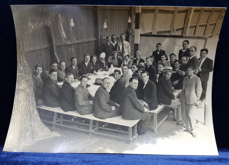 FOTOGRAFIE DE GRUP CU JURIUL SI PARTICIPANTI LA TURNEUL DE TENIS , FOTOGRAFIE MONOCROMA, CU OCAZIA CEFERIADEI 1940