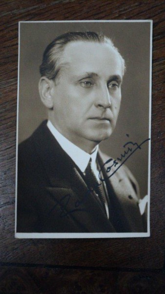 Fotografie semnata de Radu Cosmin, dedicatie catre Eugen Cialac 1934