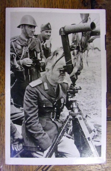FOTOGRAFIE TIP CARTE POSTALA - MARESALUL ION ANTONESCU PE FRONTUL BASARABEAN (1941)