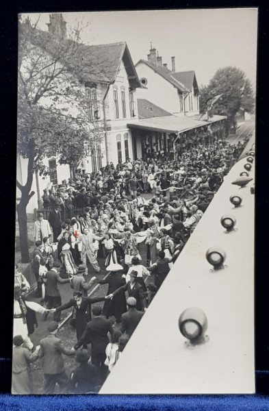 GARA SFANTU GHEORGHE , HORA ASOCIATIEI  'TINERIMEA ROMANA  ', FOTOGRAFIE TIP CARTE POSTALA , MONOCROMA , NECIRCULATA , DATATA 1938