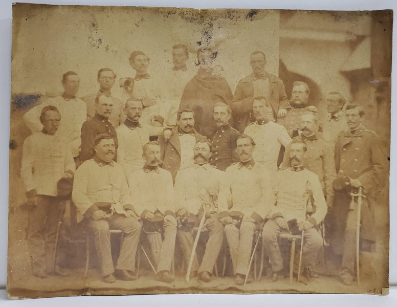 GRUP DE OFITERI DE CAVALERIE , AUSTRO - UNGARIA , FOTOGRAFIE , SFARSITUL SEC . XIX