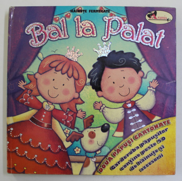 HAINUTE FERMECATE , BAL LA PALAT , DOUA PAPUSI CARTONATE , 2011