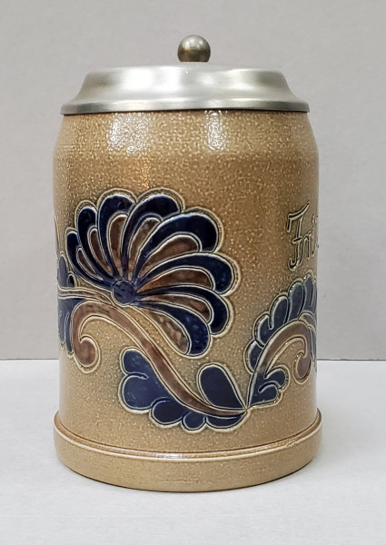 Halba de bere din ceramica cu capac din metal, Goebel, Secol XX
