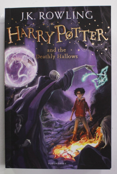 HARRY POTTER AND THE DEATHLY HALLOWS by J.K. ROWLING , 2007
