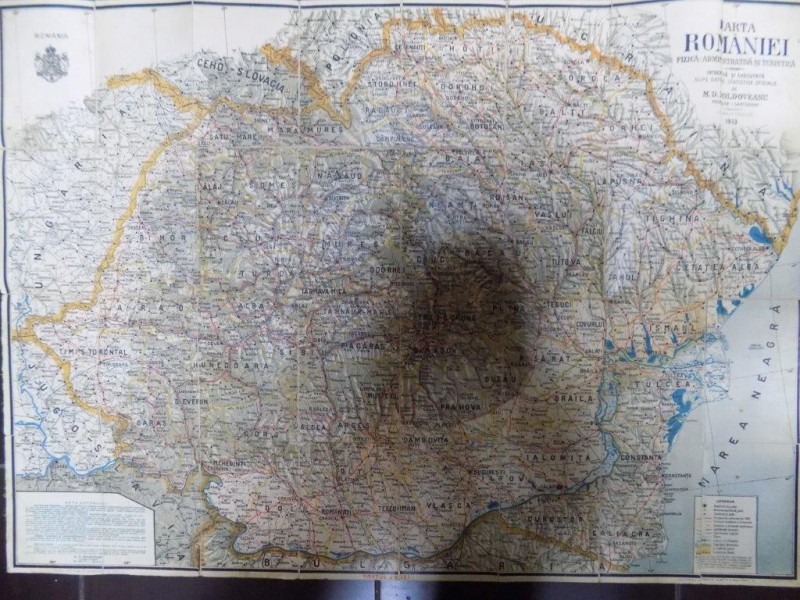 Harta Romaniei Mari, fizica, administrativa si turistica , intocmita de M. D. Moldoveanu 1933