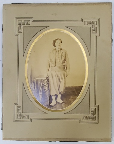 INFANTERIST ALGERIAN DIN REGIMENTUL 1 , FOTOGRAFIE TIP CABINET , PREMIATA , 1893