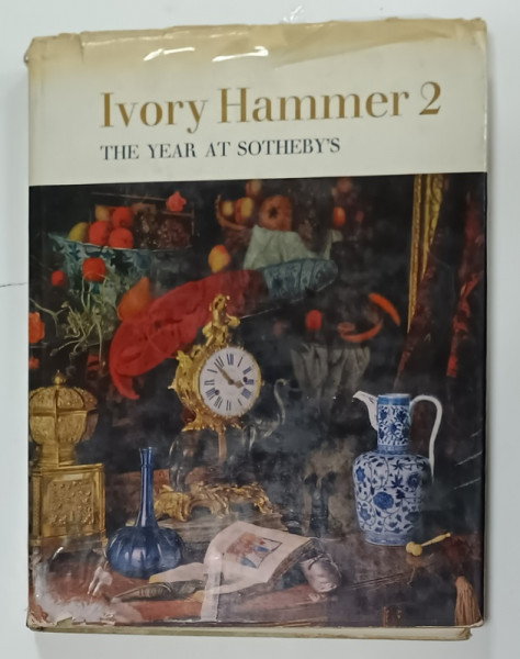 IVORY HAMMER 2 , THE YEAR AT SOTHEBY 'S , 1964, PREZINTA HALOURI DE APA