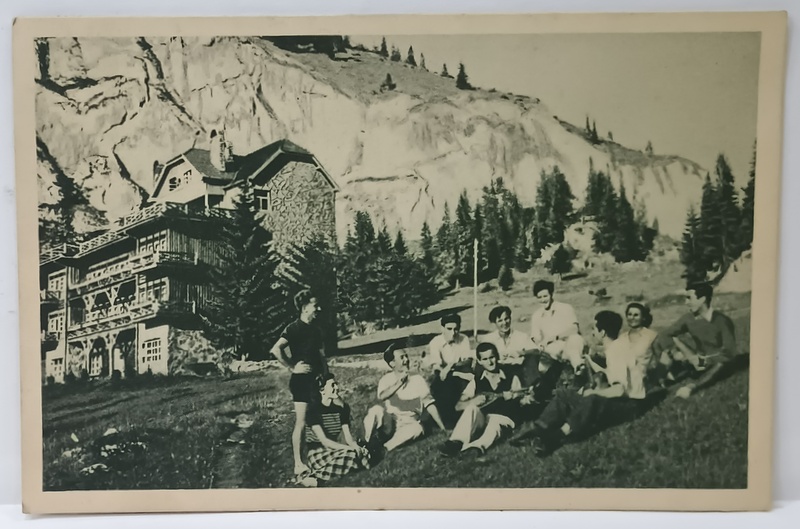 LACUL ROSU , MUNCITORI LA ODIHNA , CARTE POSTALA , 1956