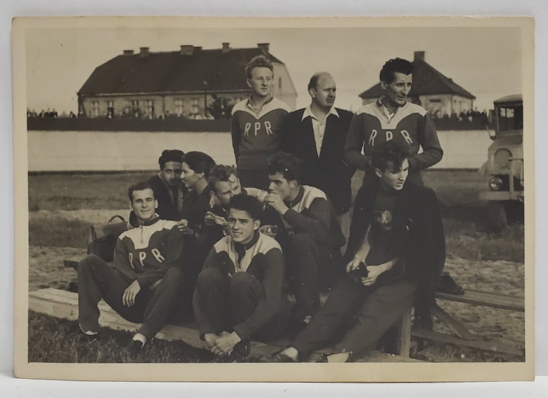 LOT R.P.R. DE CICLISM PE PISTA , IN R.S.CEHOSLOVACIA , FOTOGRAFIE , 1954