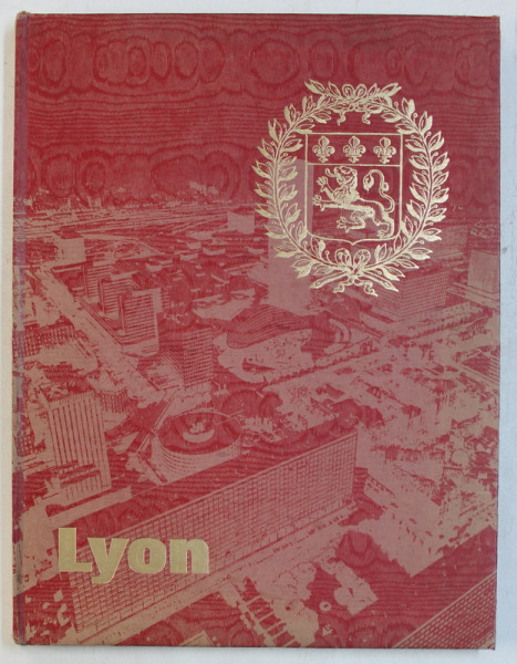 LYON , realisation de MARC LEVIN , 1976