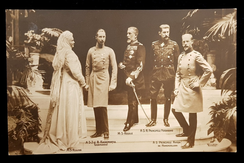 M .S. REGELE CAROL I , M.S. REGINA ELISABETA , A.S.R. PRINCIPELE FERDINAND , A.S. PRINCIPELE ANTON DE HOHENZOLLERN , A.S.J. SI KRONPRINTUL GERMANIEI , FOTOGRAFIE DE GRUP , FOTOGRAFIE TIP CARTE POSTALA , COLECTIA MANDY , NECIRCULATA