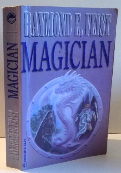 MAGICIAN de RAYMOND E . FEIST