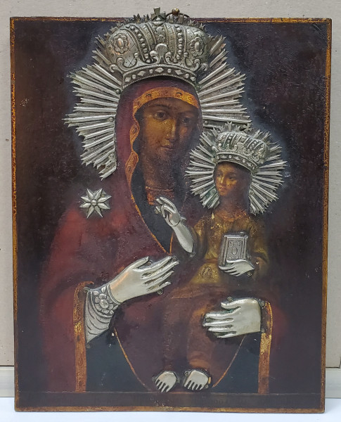Maica Domnului cu Pruncul, Icoana Romaneasca, Ferecatura din Argint, secol 19