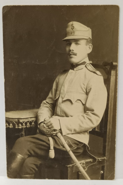 MILITAR ROMAN IN UNIFORMA , CU CHIPIU SI SABIE , FOTOGRAFIE FORMAT CARTE POSTALA , 1912