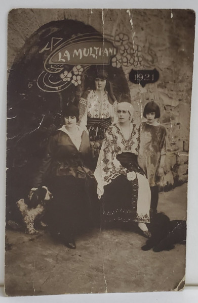 M.S. REGINA MARIA A ROMANIEI , CU PRINTESELE ELISABETA , MARIA , ILEANA , FOTOGRAFIE de AD. A . CHEVALIER , TIP CARTE POSTALA , 1921