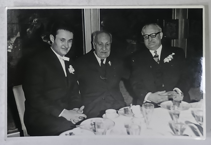 NICHIFOR CRAINIC SI PROFESORUL BOJIN CU FIUL SAU  , FOTOGRAFIE , ANII ' 60 - ' 70