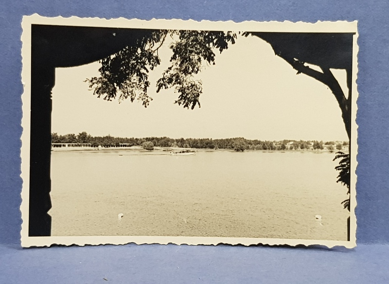 PANORAMA LACULUI HERASTRAU CU VAPORASUL DE TRAVERSARE , FOTOGRAFIE MONOCROMA, PERIOADA INTERBELICA