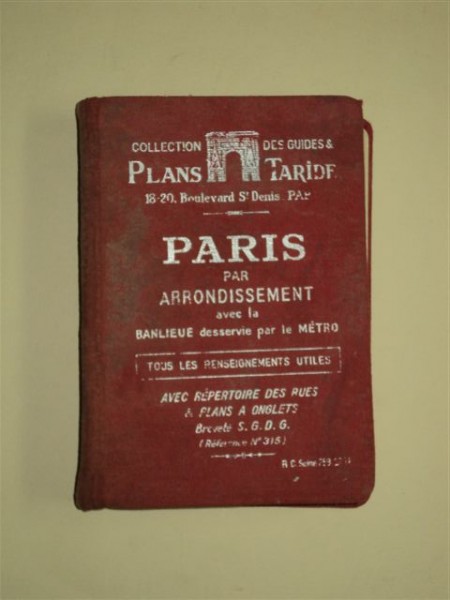 PARIS - COLLECTION DES GUIDES & PLANS.
