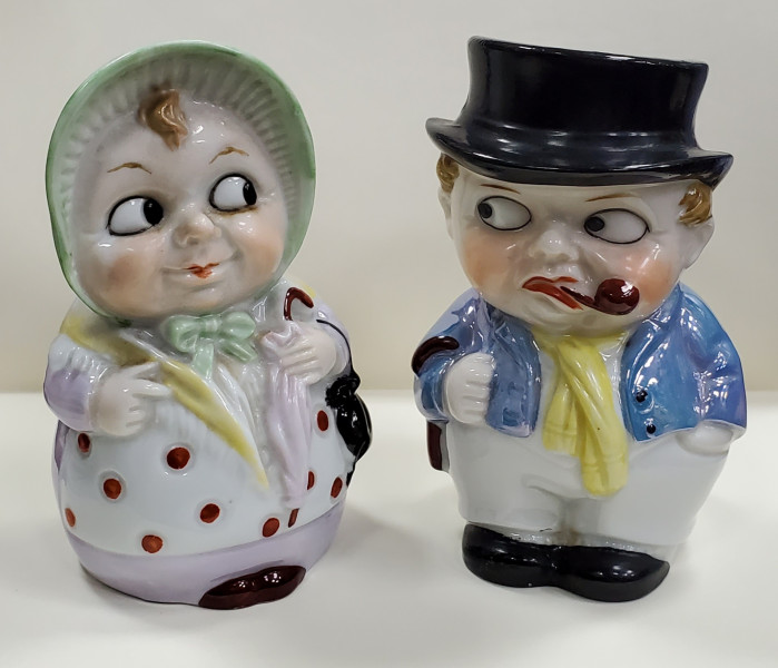 Pereche de solnite din portelan, Secol XX