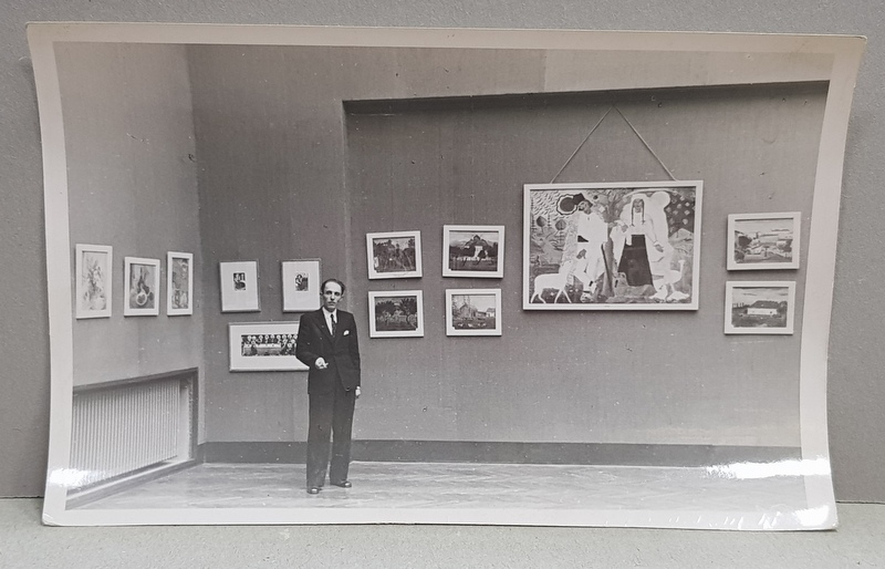 PICTORUL ALEXANDRU BASSARAB 1907 - 1941 , COMANDANT LEGIONAR , UCIS PE FRONTUL DE RASARIT IN PRIZONIERAT ,FOTOGRAFIAT  LA EXPOZITIA SA , FOTOGRAFIE MONOCROMA - PERIOADA INTERBELICA