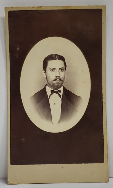 PORTRETUL TANARULUI MIHAIL CIOCARLAN , FOTOGRAFIE C.D.V. , 1871