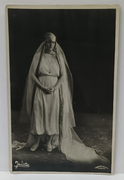 PRINCIPESA ELISABETA A ROMANIEI , VIITOARE REGINA A GRECIEI , IN ROCHIE DE MIREASA , FOTO JULIETTA , FEBRUARIE , 1921