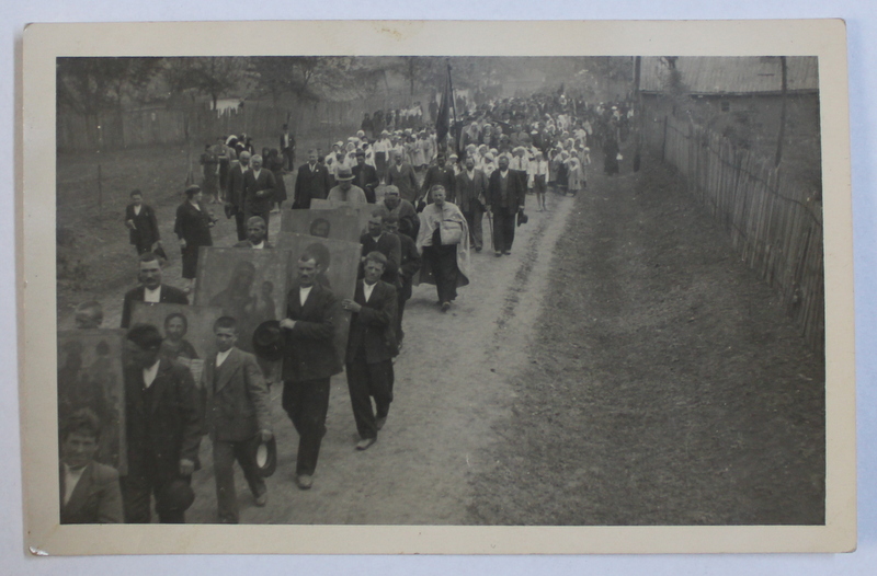 PROCESIUNE DE ZIUA EROILOR IN COMUNA CUDALBI , FOTOGRAFIE TIP CARTE POSTALA , MONOCROMA , NECIRCULATA , DATATA 1939