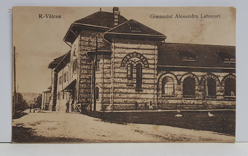 RAMNICU - VALCEA , GIMNAZIUL ALEXANDRU LAHOVARI , CARTE POSTALA ILUSTRATA , MONOCROMA, CIRCULATA , DATATA 1929