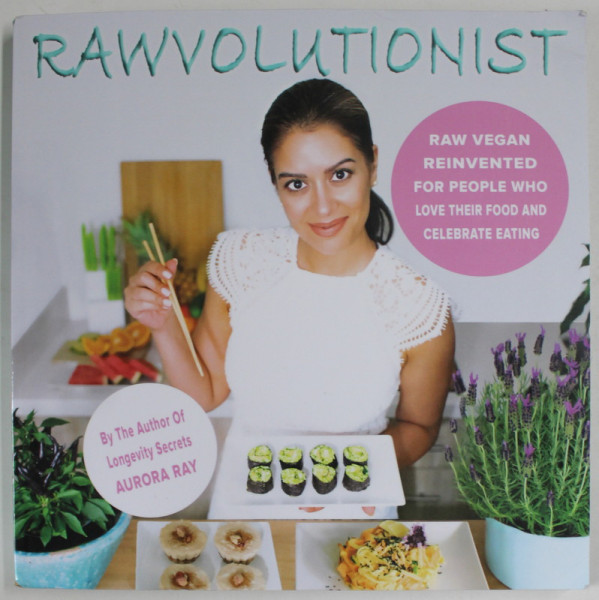 RAWVOLUTIONIST by AURORA RAY , 2019 , PREZINTA URME DE UZURA SI DE INDOIRE