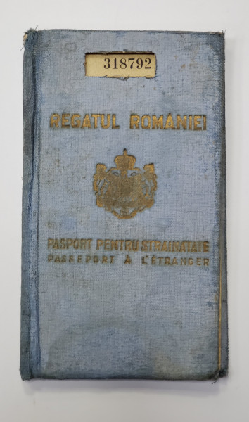 Regatul Romaniei, Pasaport Carol II