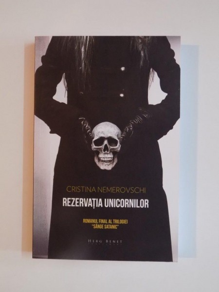 REZERVATIA UNICORNILOR de CRISTINA NEMEROVSCHI 2014