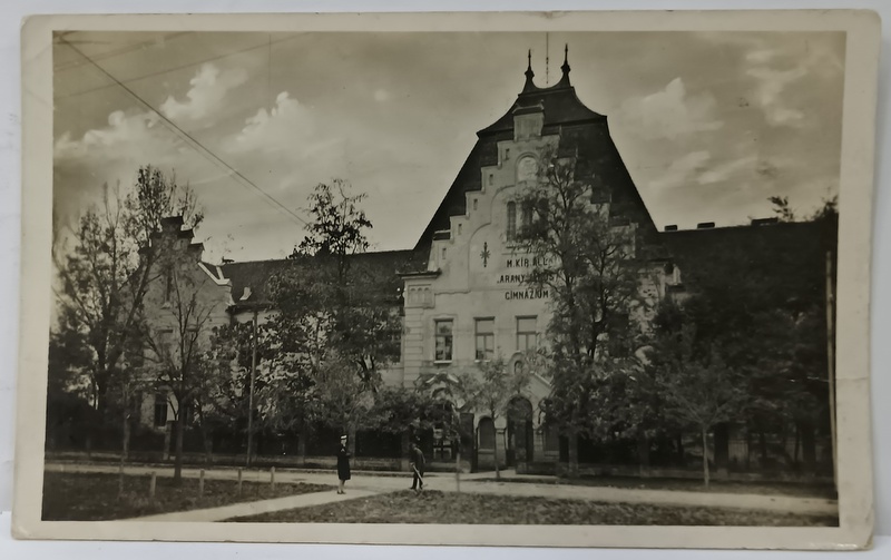 SALONTA , GIMNAZIUL , FOTOGRAFIE TIP CARTE POSTALA , INTERBELICA