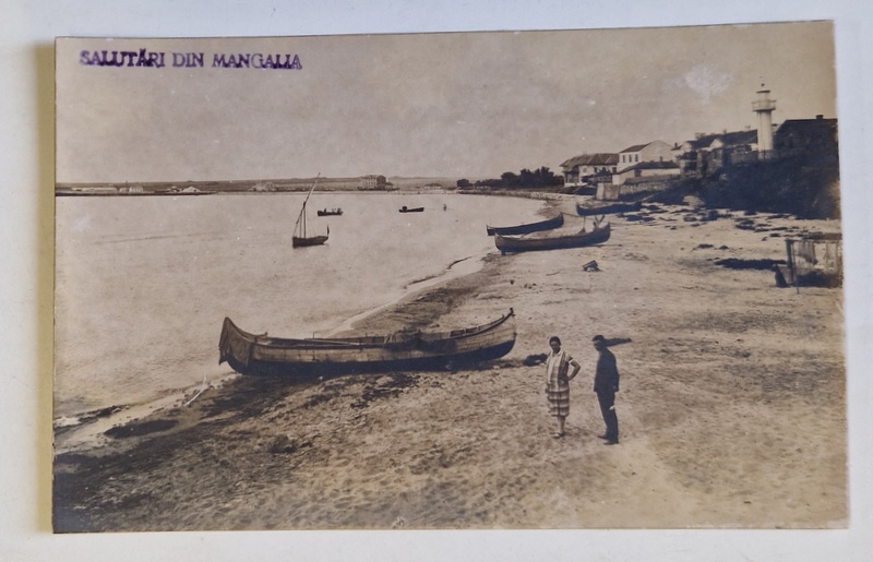 SALUTARI DIN MANGALIA , CUPLU PE MALUL MARII , CARTE POSTALA , INTERBELICA