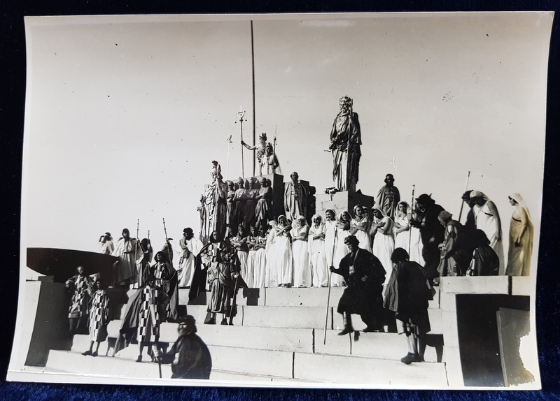 SCENA DIN SPECTACOLUL ' LE REVE DE TYRS ' , PHOTO CENTROPRESS PRAHA , FORTOGRAFIE PE HARTIE LUCIOASA , MONOCROMA, PERIOADA INTERBELICA