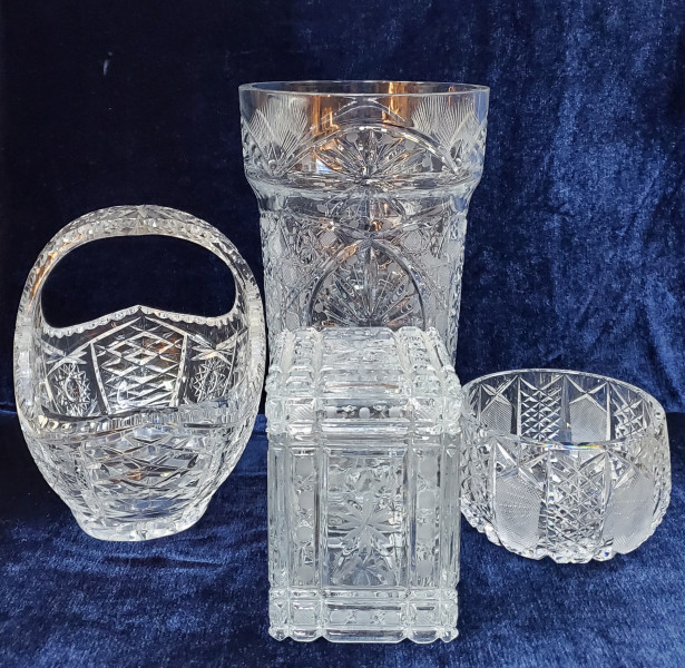 SERVICIU DE PATRU PIESE DIN CRISTAL  BOHEMI