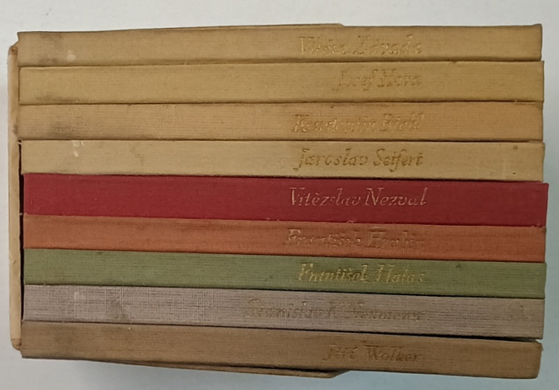 SET CU 9 CARTI , POETI CEHOSLOVACI , TEXT IN LIMBA MAGHIARA , 1959