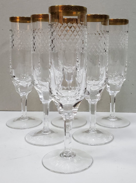 SET SASE PAHARE DE SAMPANIE , CRISTAL BOHEMIA , DECORATE CU AUR COLOIDAL , JUMATATEA SECOLULUI XX