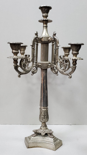 Sfesnic din matal argintat cu cinci lumini, Perioada Interbelica