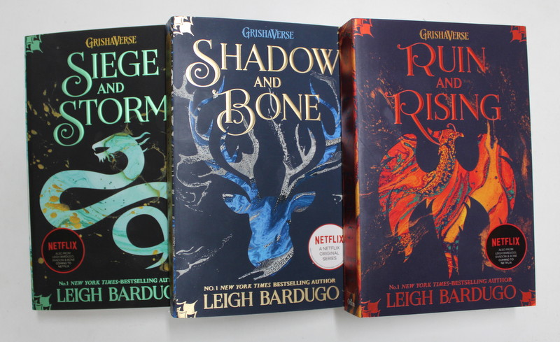 SHADOW AND BONE TRILOGY  by LEIGH BARDUGO , 3 VOLUME , 2018