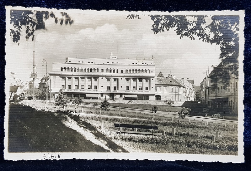 SIBIU  - PALATUL SOCIETATII DE ASIGURARE PRIMA ARDELEANA CLUJ , CARTE POSTALA ILUSTRATA , MONOCROMA , FOTO . ORIG. E . FISCHER , SIBIU , NECIRCULATA , PERIOADA INTERBELICA