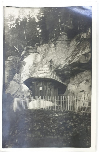 SIHLA , BISERICA DINTR - UN BRAD , FOTOGRAFIE TIP CARTE POSTALA , 1932